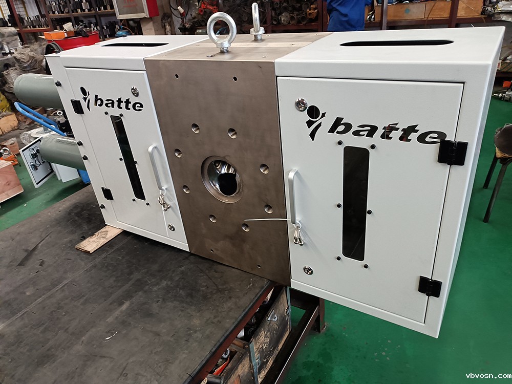 双板双工位液压换网器